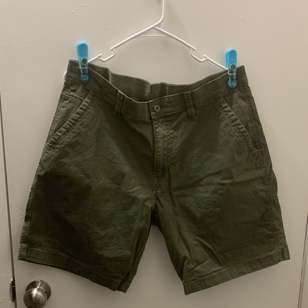 Weatherproof Green Cargo Shorts